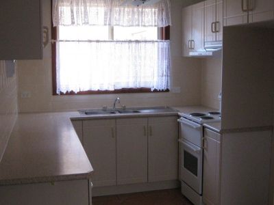 2 / 66 Pur Pur Avenue, Lake Illawarra