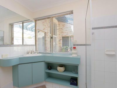 10 Woodland Dale, Canning Vale