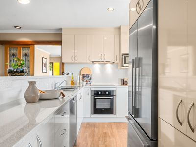 8 Fulton Crescent,, Glen Osmond