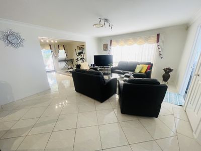 5 Atlas Way, Beaumont Hills