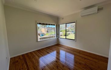 12 & 12A Fourth Avenue, Loftus