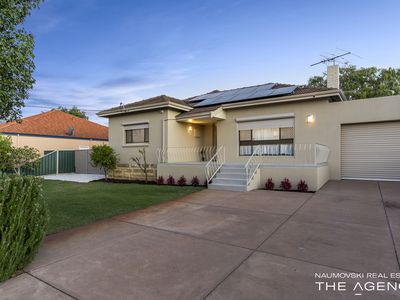 32 Lincoln Road, Morley