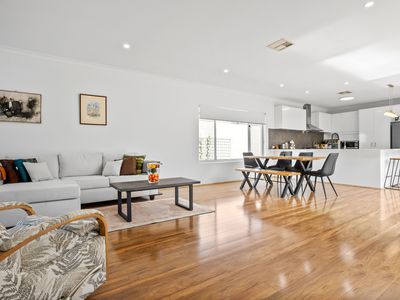 198 Riseley Street, Booragoon