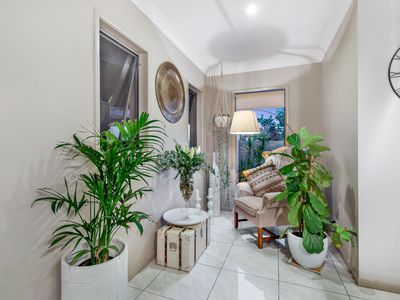 28 Iridium Drive, Hope Island