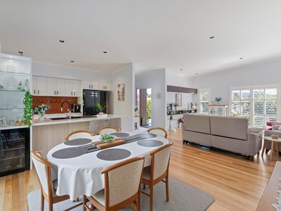 21 Dolphin Crescent, Eden