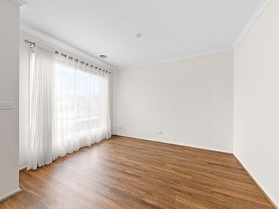 9 Sirens Place, Hallam