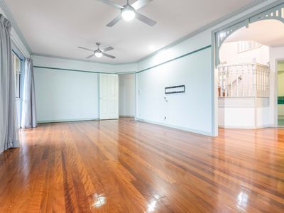 33 Winchcombe Avenue, Murrumba Downs