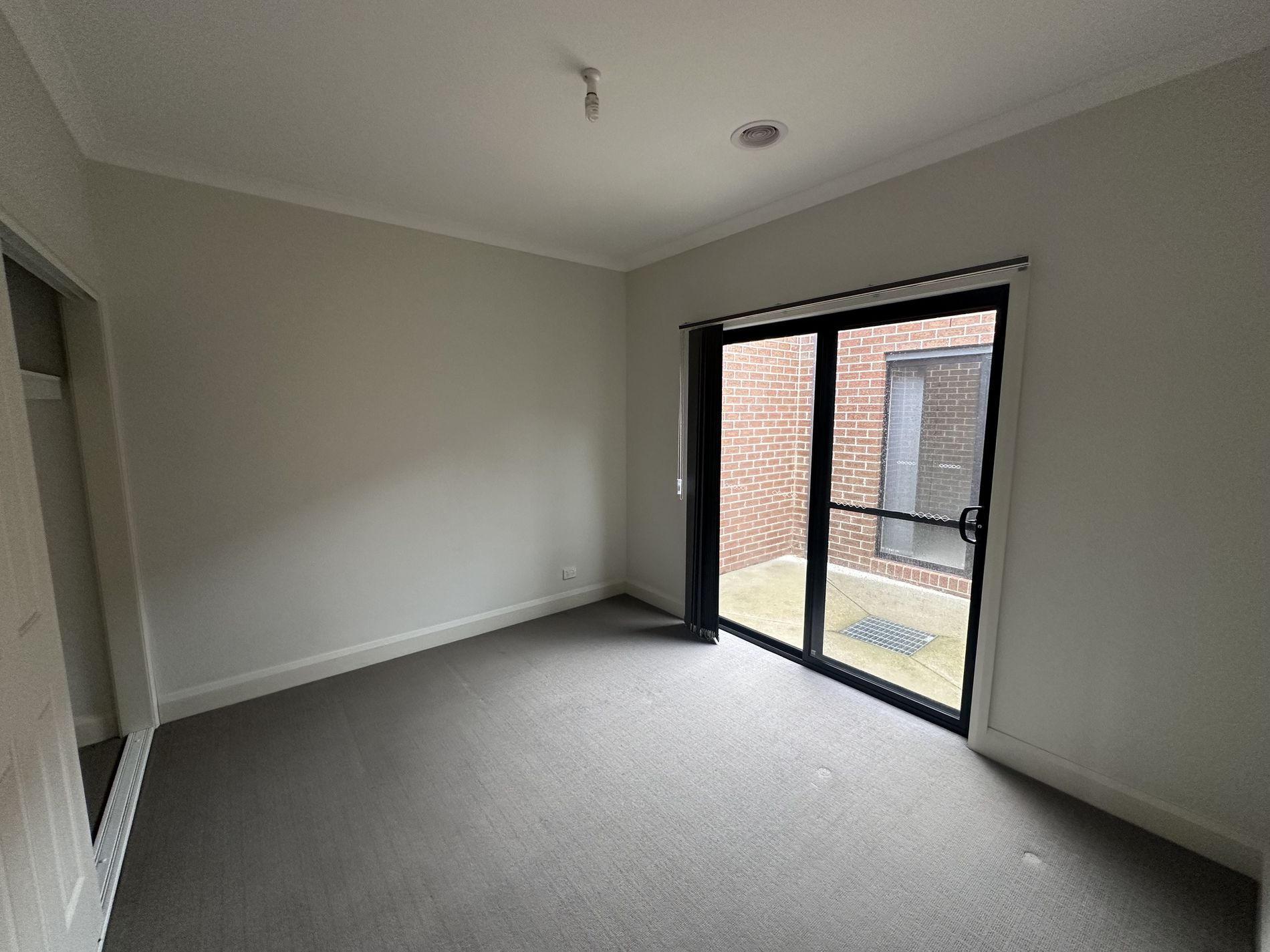 1 / 159 Botanica Springs Boulevard, Brookfield