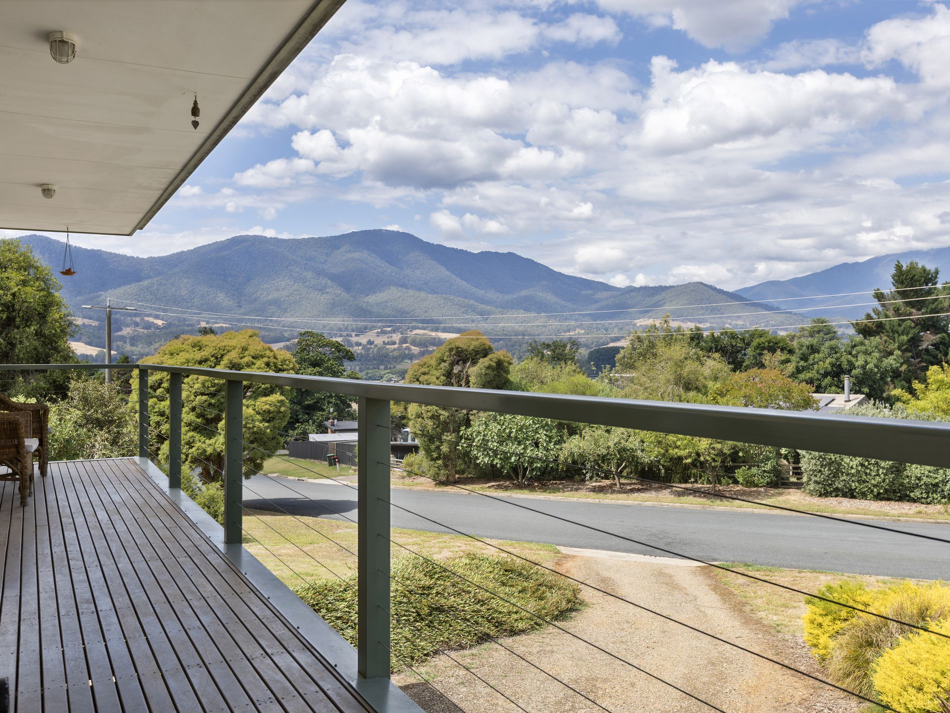 6 Charles Street, Tawonga