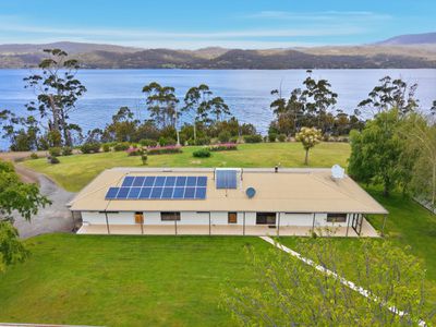 222 Cygnet Coast Road, Lymington