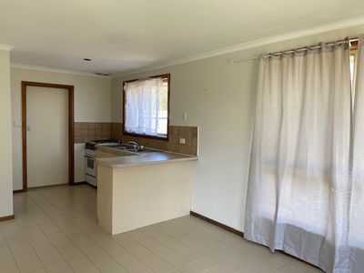 1 / 24 Oriole Drive, Werribee