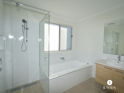 40 Shadforth Street, Oxley