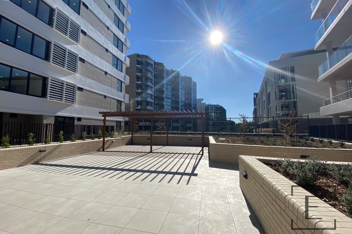 347 / 32 Civic Way, Rouse Hill