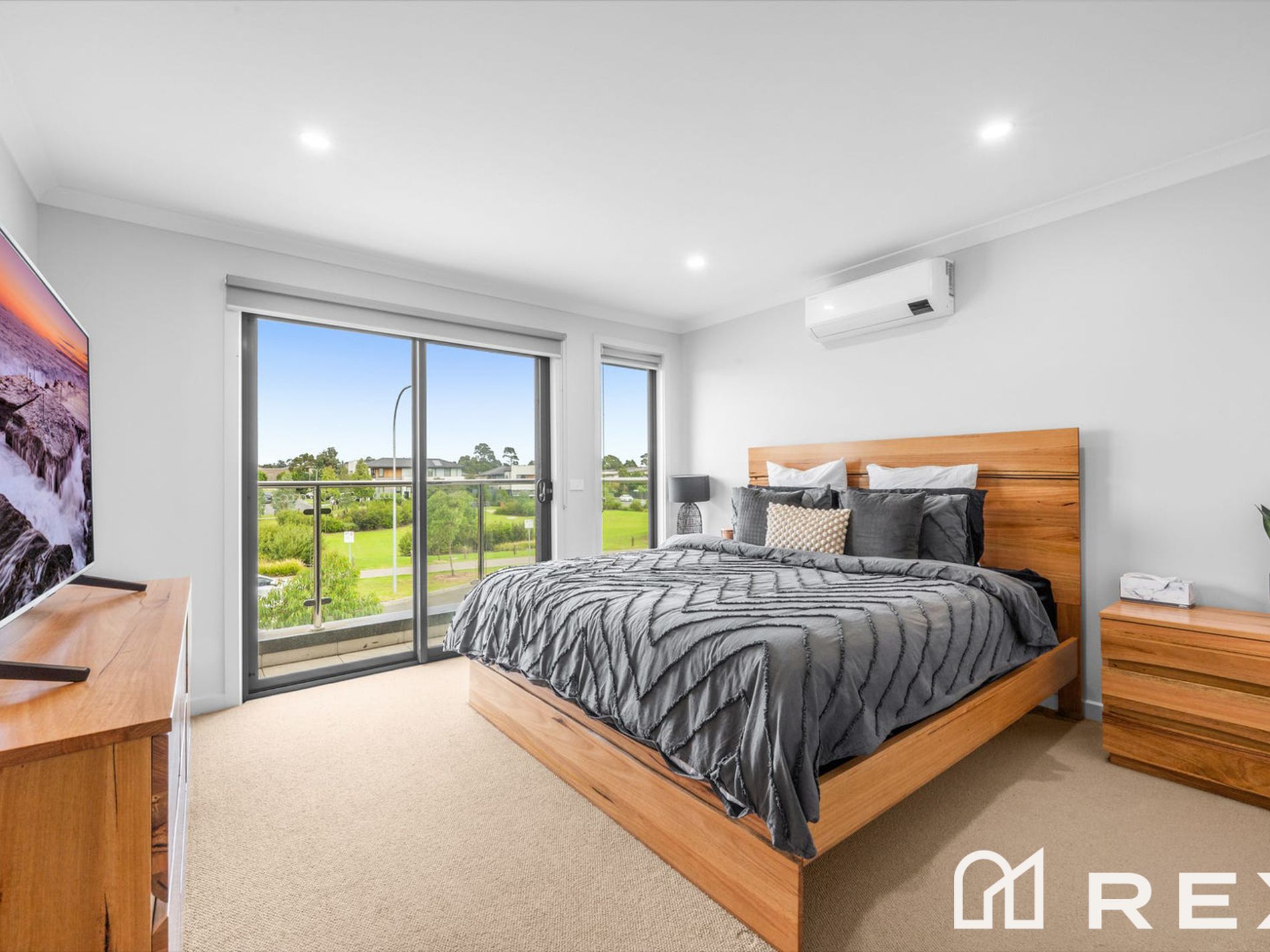 49 Cavenagh Boulevard, Mulgrave