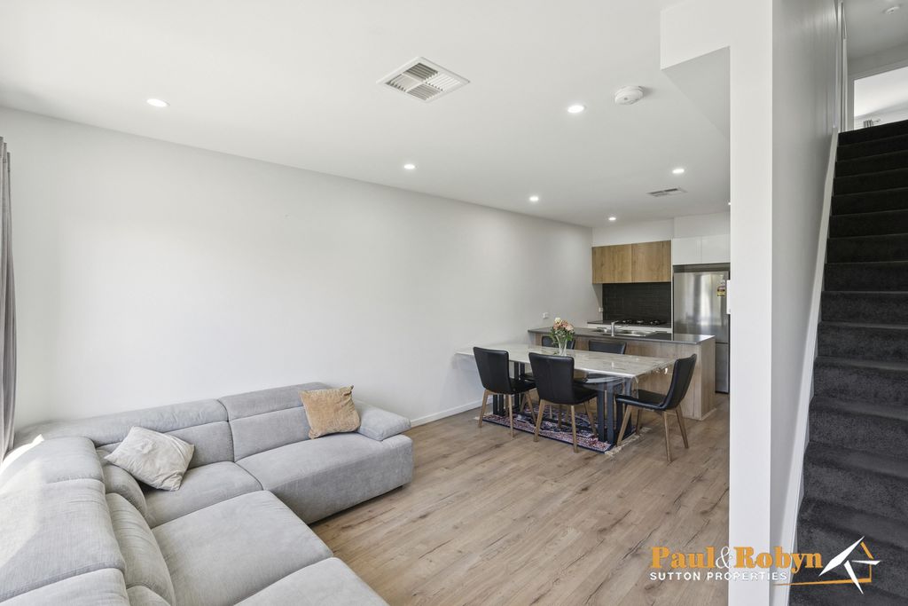 11C Woodberry Avenue, Coombs