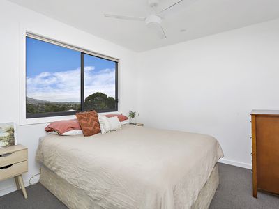 218 Farmborough Road, Farmborough Heights