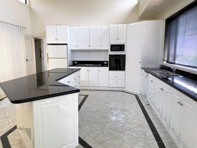 8 Bent Road, Wandana Heights