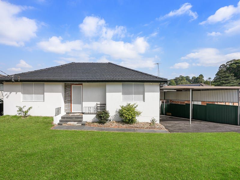 77 Strickland Crescent, Ashcroft