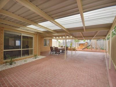 35 Nicholson Terrace, Taylors Hill