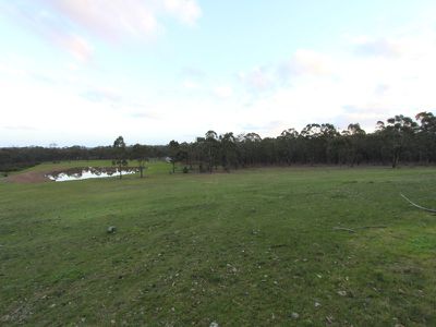 175 Chamberlain Road, Heathcote