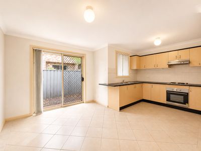2 / 180 Adelaide Street, St Marys