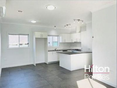 9A The Esplanade, Guildford