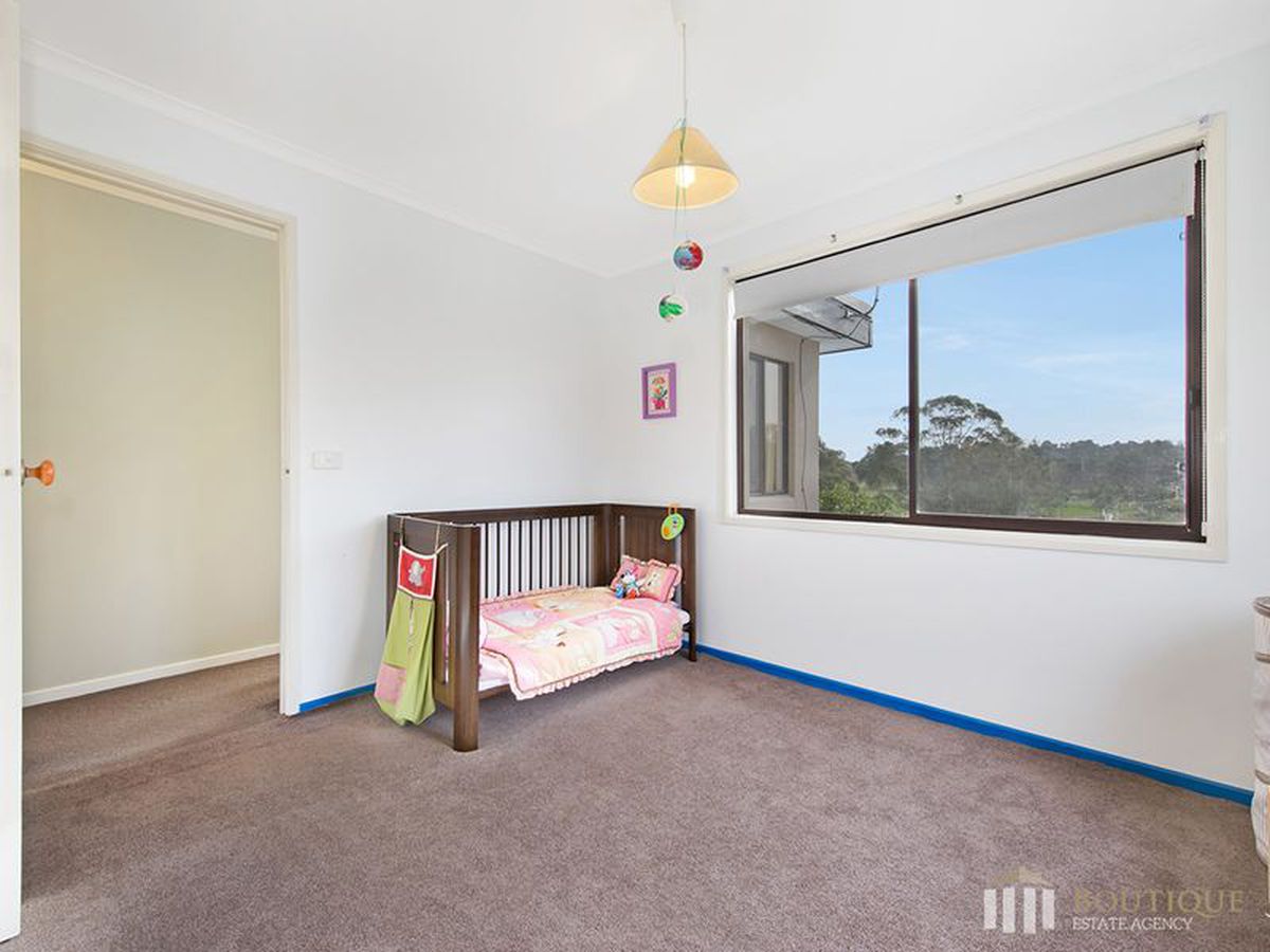 92 Somerset Drive, Dandenong North