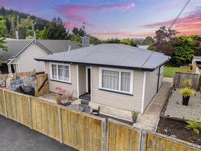 8 Constant Street, Sawyers Bay