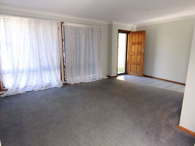 3 Bells Close, Forster