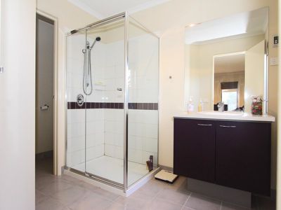 32 Playne Street, Heathcote