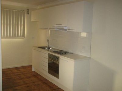 3 / 8 Grafton Street, Figtree