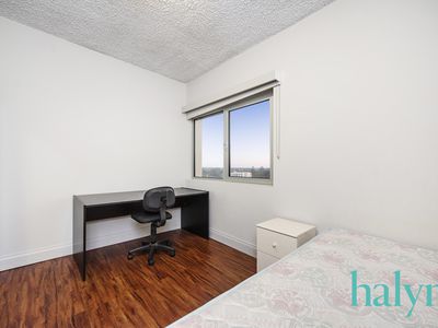 E13 / 9 Parker Street, South Perth