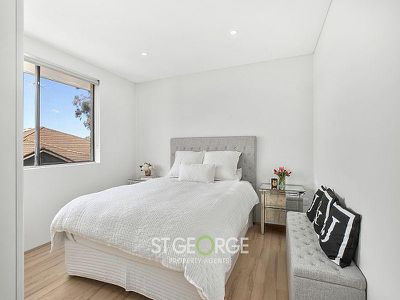 7 / 25 Martin  Place, Mortdale