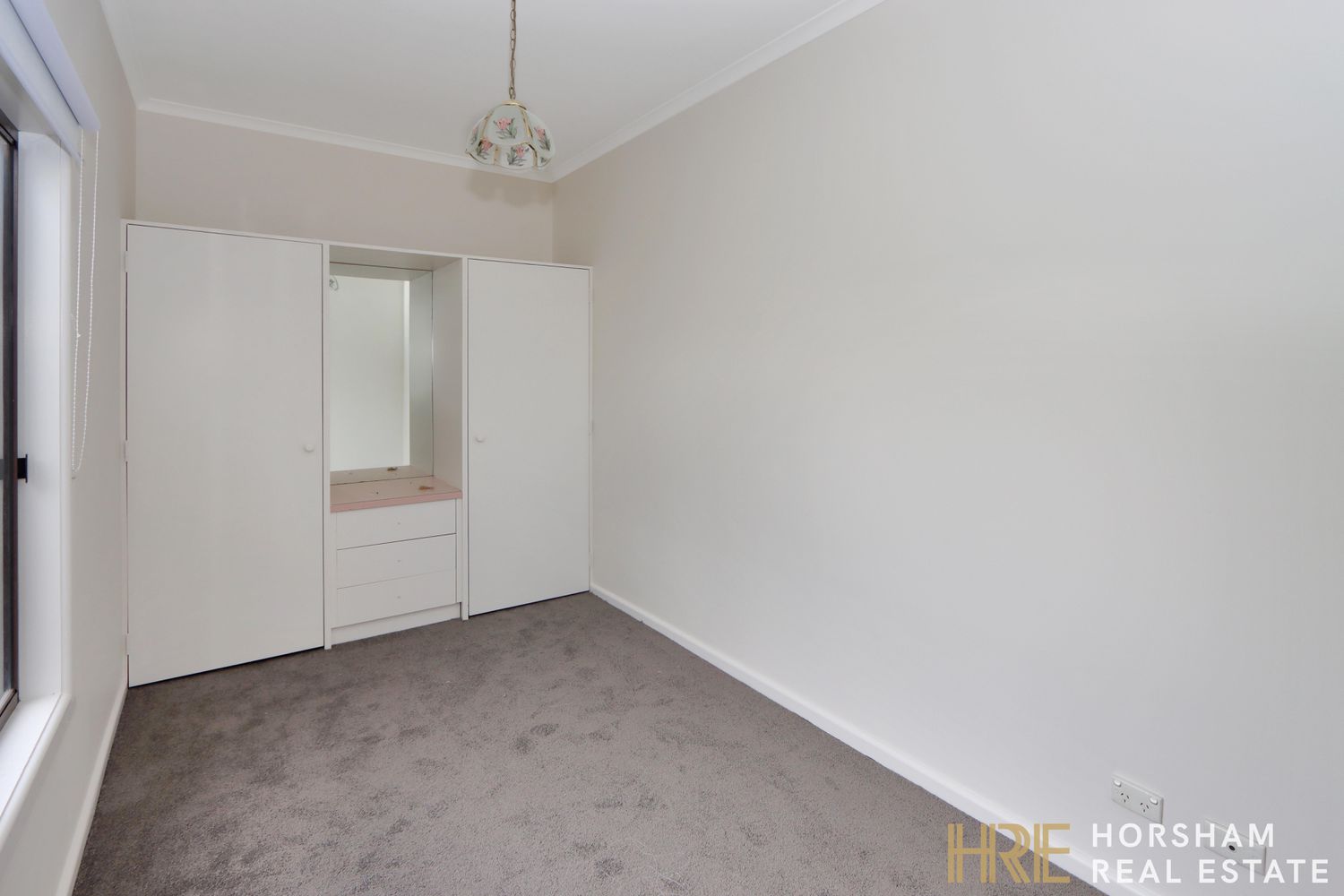 6 Railway Avenue, Horsham