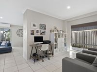 7 Moyenne Crescent, Varsity Lakes