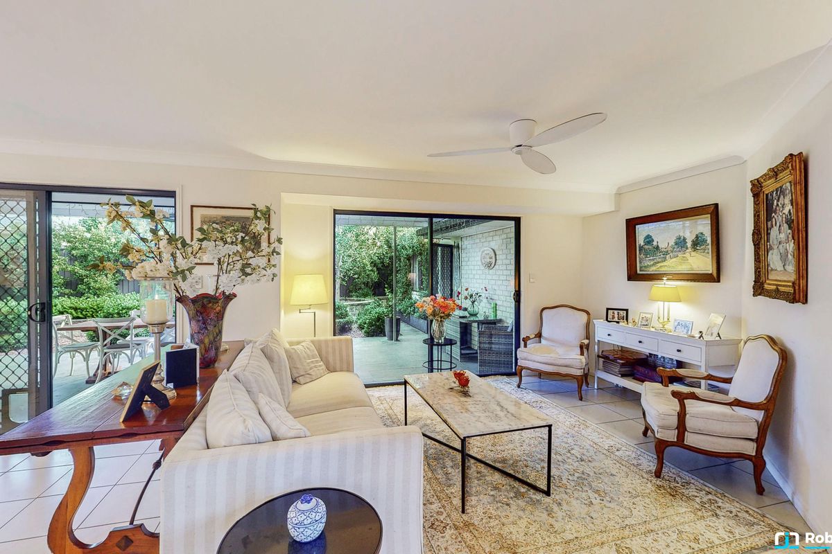 7 Nazeby Cres, Tewantin