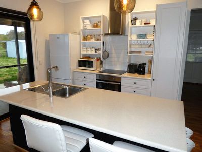 1 Red Box Ct, Seymour