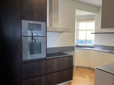 102/2 Sherwood Court, Perth