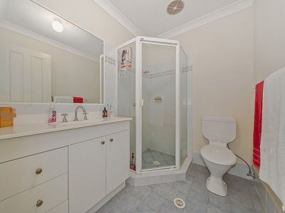 6/27 Epala St, Carina