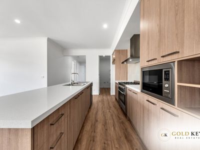 9 Gahnia Drive, Armstrong Creek
