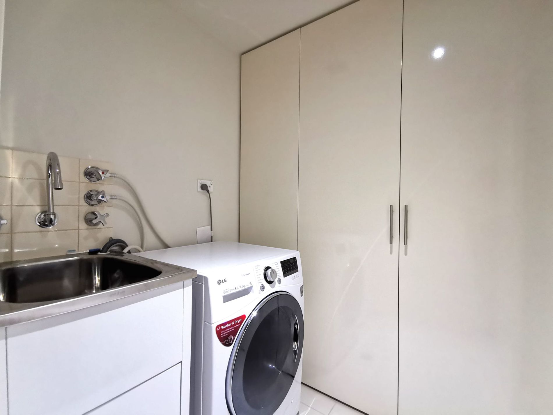 708 / 45 Haig Street, Southbank