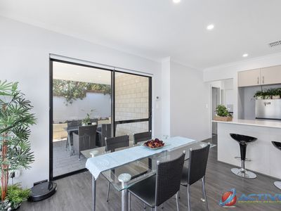 76 Wisteria Parade, Edgewater