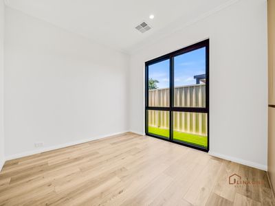 7B Silvertop Terrace, Willetton