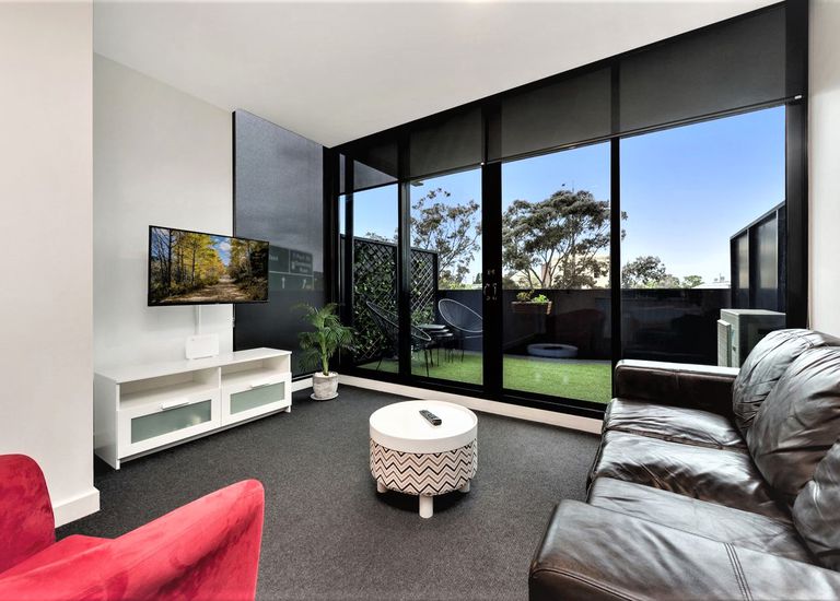 104 / 101 St Kilda Road, St Kilda