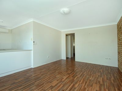 2 / 13 Mahogany Street, Newtown