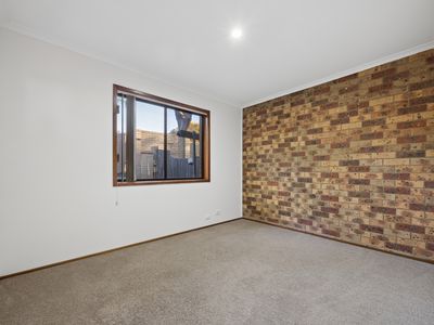 91 Hallen Close, Phillip