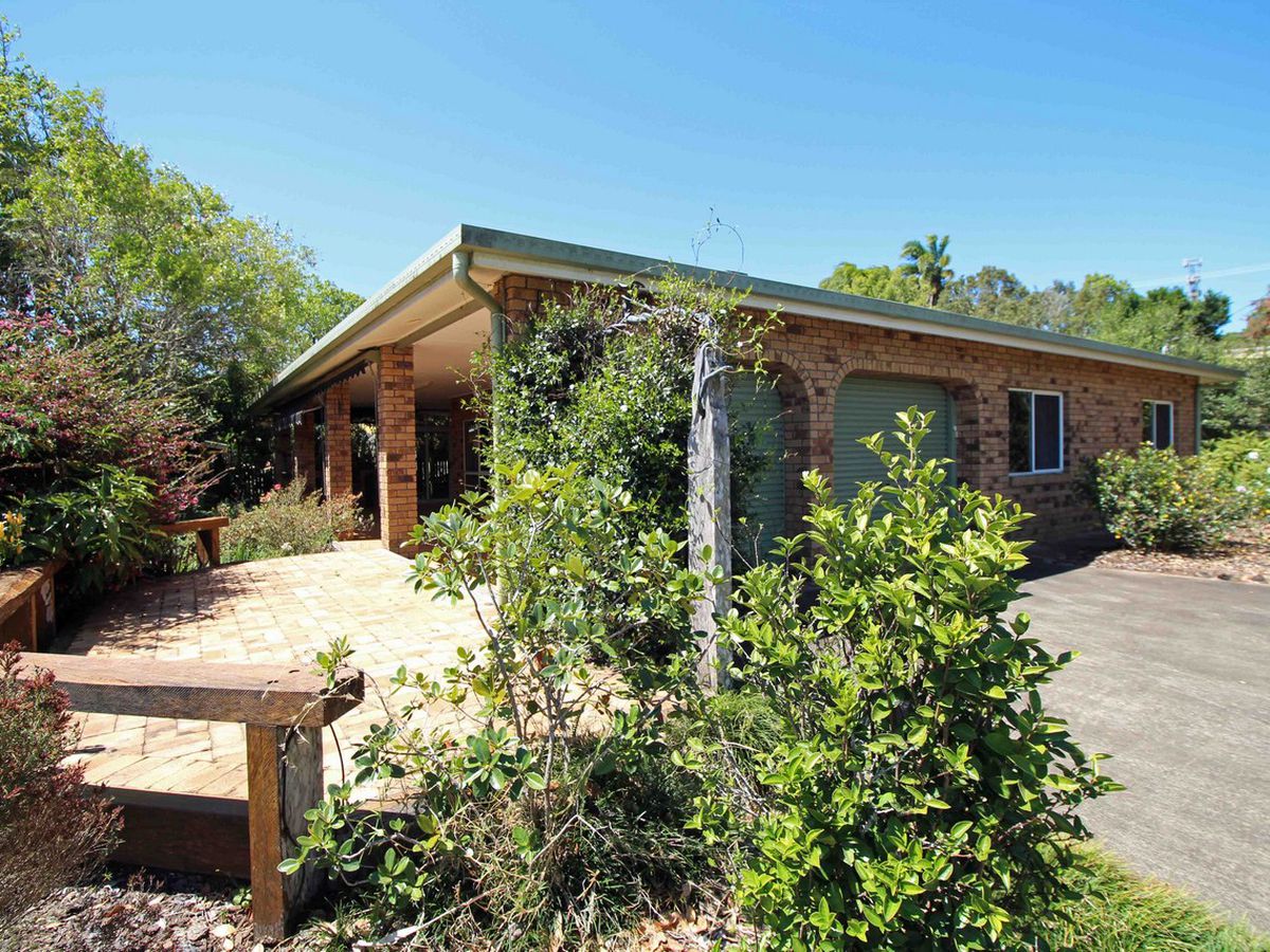 3 WADLEY CLOSE, Atherton