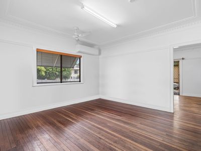 27 Thurso Street, North Booval