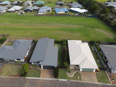 5 Sommerset Drive, Atherton