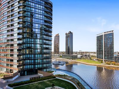 1007n / 883 Collins Street, Docklands